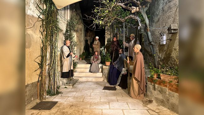 Valderice. La Bibbia nel Parco illumina il Borgo di San Marco: successo per la prima serata   