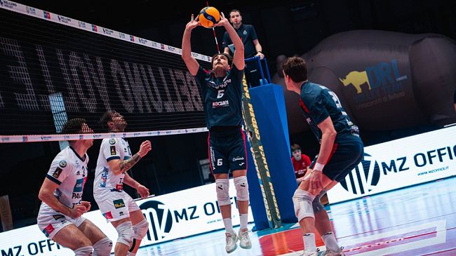 ​EnergyTime Spike Devils, anche da Belluno soltanto applausi