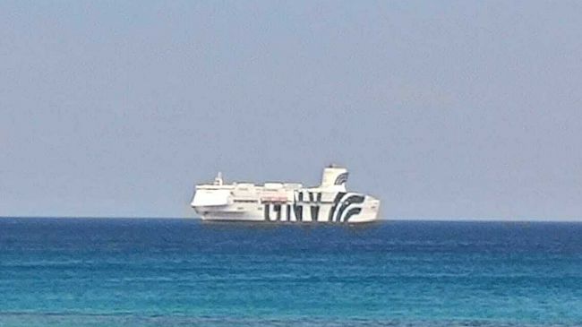 Trapani, sbarcati 400 migranti al porto dalla Nave Quarantena
