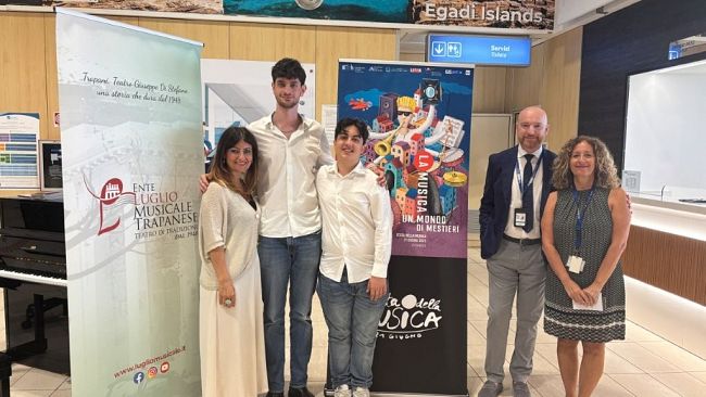 Marsala - All’aeroporto Vincenzo Florio, la musica classica conquista i viaggiatori