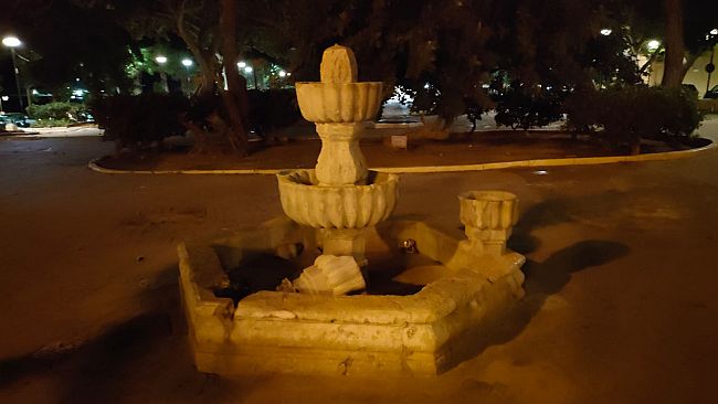 Mazara, danneggiata (ancora una volta) storica fontana di Villa Jolanda  
