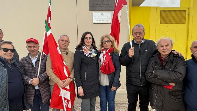 Cpr di Milo: I migranti in sciopero, il presidio della Cgil e la visita ispettiva della deputata del Pd Iacono 
