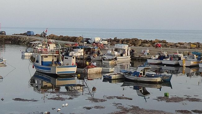 A Marinella il risveglio è all’insegna della puzza di fogne
