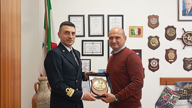 Incontro tra la Capitaneria di Porto di Mazara e il CNR IAS: insieme per un mare migliore
