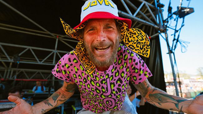 Verso il Jova Summer Party: Jovanotti raggiunge Palermo in bicicletta