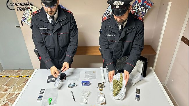 Castelvetrano, allestisce officina abusiva dove spaccia: arrestato 47enne
