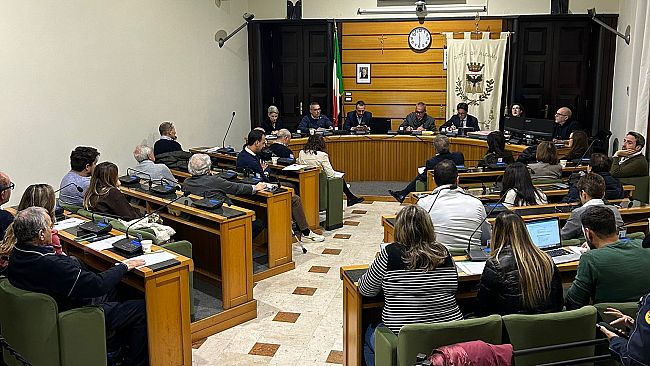 Alcamo, approvata (a maggioranza) in consiglio comunale variazione di bilancio da oltre 2 mln di euro