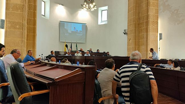 Mazara, Consiglio comunale, nuovo regolamento sui quartieri e 13 debiti approvati 