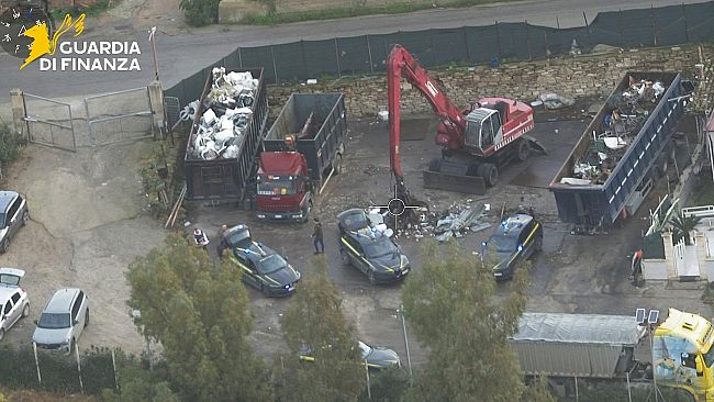Traffico illecito di rifiuti, la GdF di Caltanissetta esegue 20 misure cautelari e sequestra 2 milioni di beni  