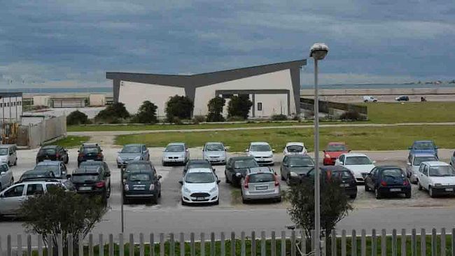 Mazara, “La Capitaneria di Porto interdice per motivi di pubblica incolumità l’uso e l’accesso alle banchine Ruggero II e Mokarta del Porto nuovo di Mazara del Vallo”