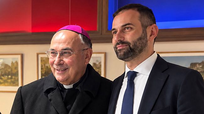 Inizio anno scolastico, Vescovo Giurdanella: «Servono adulti capaci di stare a fianco giovani» 