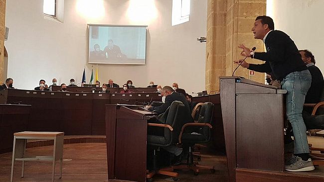 Mazara, Consiglio comunale 30 marzo: cronaca di un dibattito politico non annunciato