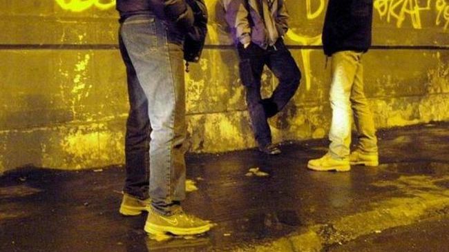“Una punta di Sal”. I giovani con il coltello in tasca