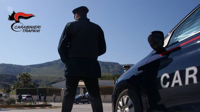 Trapani: madre biologica prova a riprendersi la figlia adottata 15 anni fa