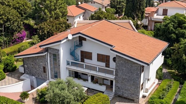 dal-sacco-di-palermo-a-un-sacco-di-opportunita-la-villa-confiscata-alla-mafia-diventa-un-polo-europeo-per-i-giovani
