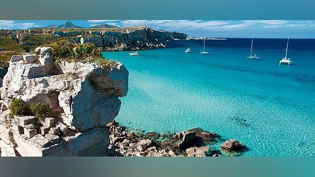 Egadi al secondo posto tra le destinazioni balneari italiane per incremento turistico
