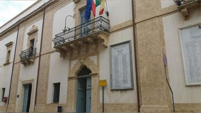 Partanna, il sindaco e il segretario comunale intervengono su vicenda assenteisti