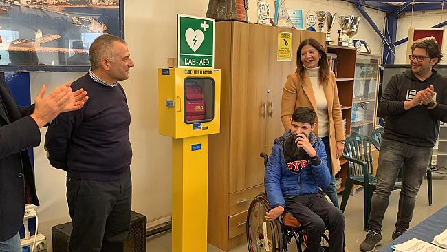 Mazara, alla Lega Navale una postazione con defibrillatore DEA disponibile H24