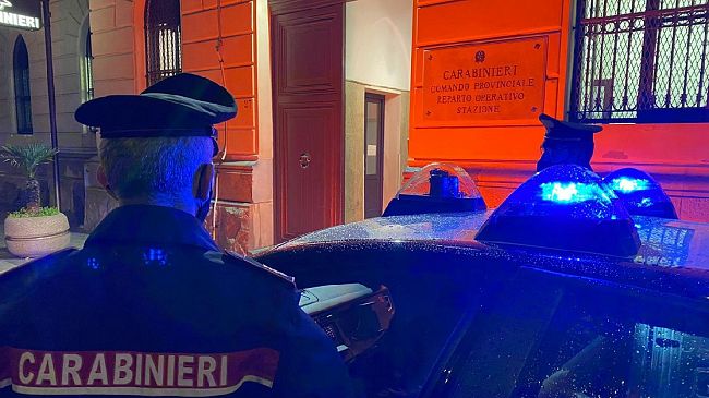 Marsala, 19enne arrestato per violazione del provvedimento di allontanamento dalla casa familiare 