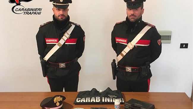 Marsala: trovato in possesso di un’arma con matricola abrasa. 43enne arrestato dai Carabinieri