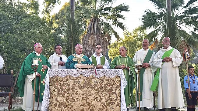 Cinquant’anni di sacerdozio per don Salvatore Cipri, festa a Salemi con oltre 400 fedeli