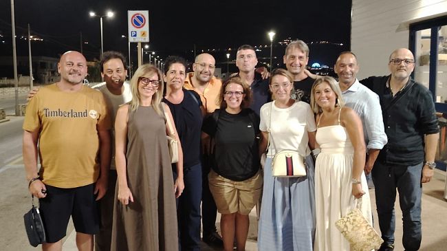 Alcamo, la 5 A programmatori del Caruso si ritrova dopo 30 anni dal diploma