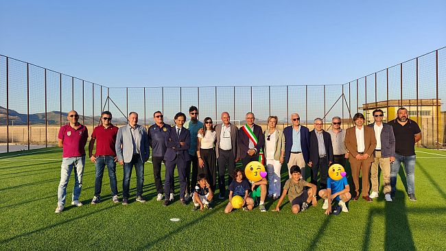 Calatafimi, new look per il campo di calcetto comunale a Sasi