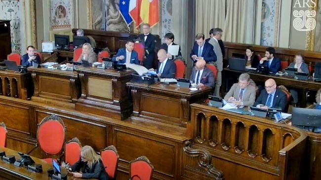 Terzo mandato ai sindaci: il Parlamento Siciliano boccia nuovamente la norma