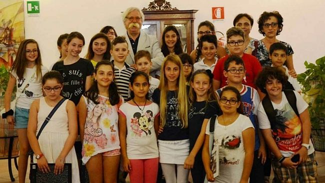 mazara-gli-alunni-del-3-circolo-didattico-bonsignore-intervistano-il-sindaco-cristaldi