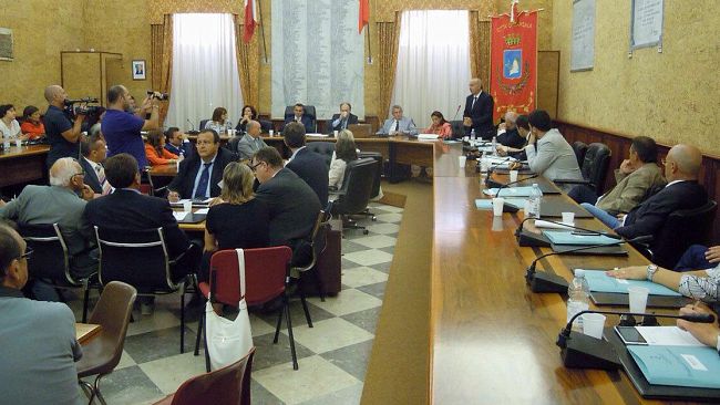 Marsala, Consiglio comunale: approvati 10 ‘debiti fuori bilancio’