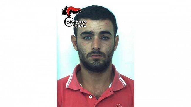 Simula un incidente stradale, ma si tratta di omicidio, arrestato 23enne trapanese