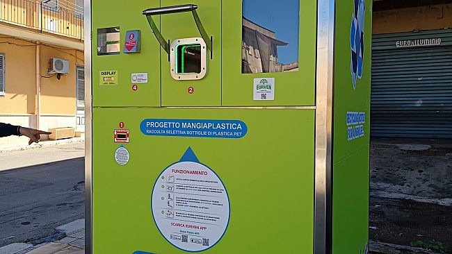 Rifiuti, a Trappeto è attiva la postazione 
