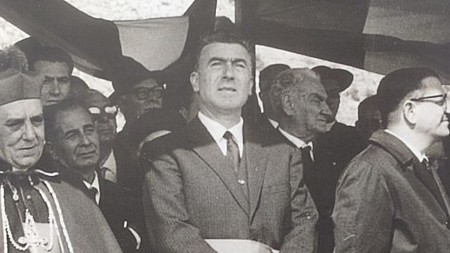 castellammare-intitolazione-della-piazzetta-di-viale-zangara-allavvocato-giuseppe-munna-fu-sindaco-negli-anni-60