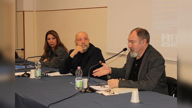 Erice, “Non ti scordar di me”. Lo scrittore Carlo Lucarelli ha incontrato gli studenti 