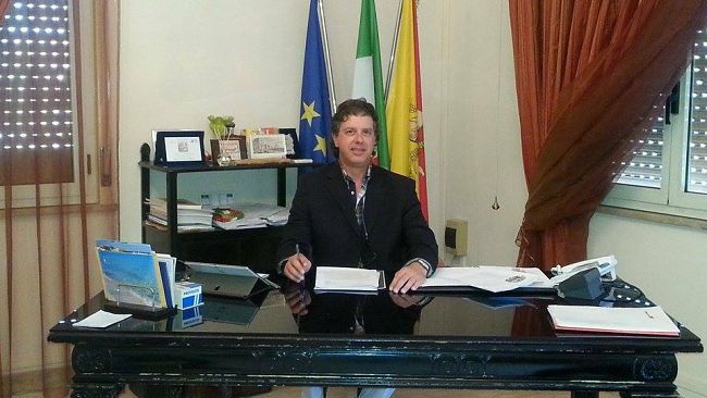 Campobello di Mazara, concessioni edilizie per loculi e cappelle cimiteriali