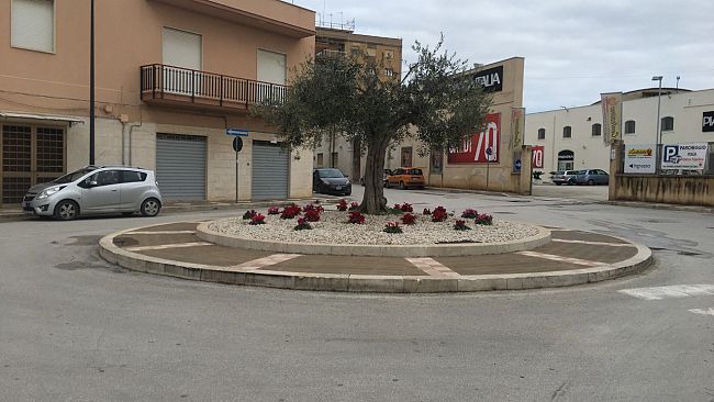 Mazara, rotatoria di Via Casa Santa – via Guido Dorso. Ordinanza di Polizia Municipale