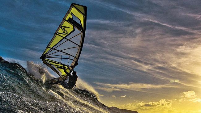 I marsalesi Federico Ferracane e Gaia Busetta campioni italiani di windsurf