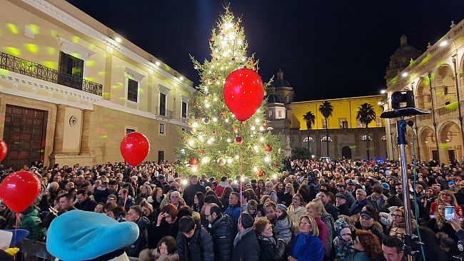 Mazara, con la Festa dell'accensione dell'albero, il via al programma 