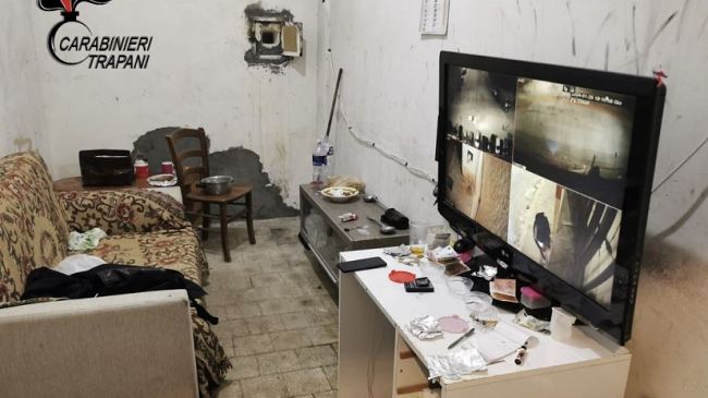 Operazione antidroga a Trapani ed Erice: smantellata piazza di spaccio in un locale, tre arresti