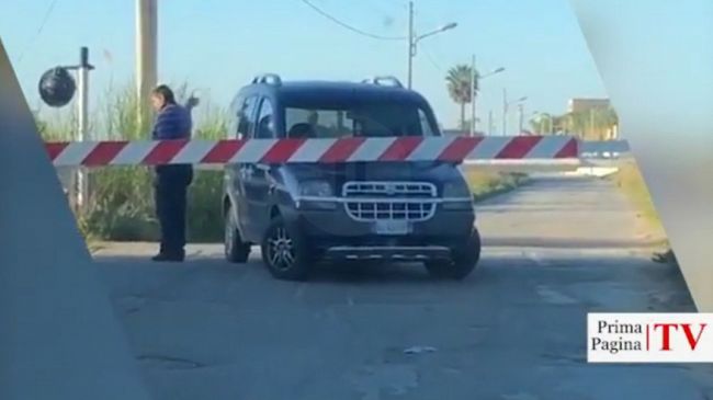 Passaggi a livello, i rischi di rimanere bloccati fra la sbarre