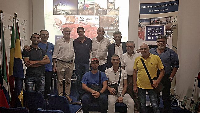 Visita al Distretto Pesca del Segretario nazionale Fai Cisl, Silvano Giangiacomi, ed incontro con pescatori mazaresi