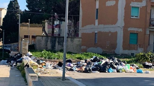 La discarica abusiva di Sappusi aperta a tutti? L’inquietante rivelazione di un passante