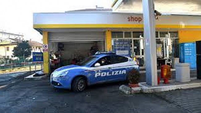 ​Tentò di rapinare un distributore di carburante: arrestato