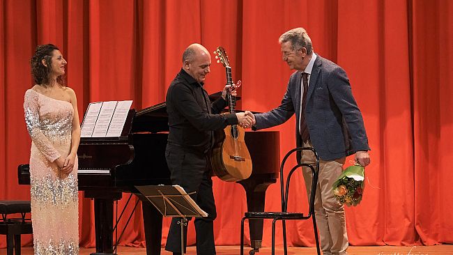 ​Marsala, sold out al Sollima per il concerto Macaluso - Struppa