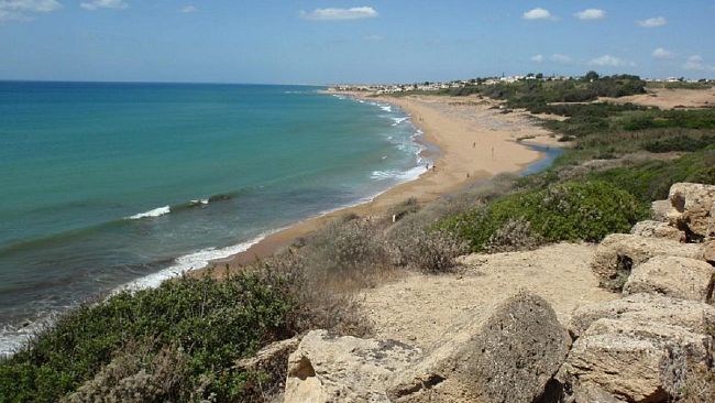 Il Brasato della Domenica: Castelvetrano, il mare, le famiglie e i giovani