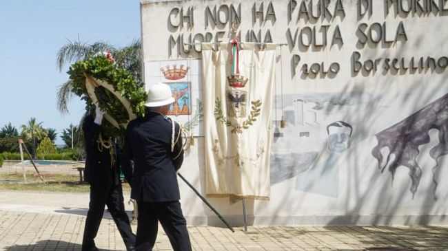 Strage via D'Amelio. Surdi: 