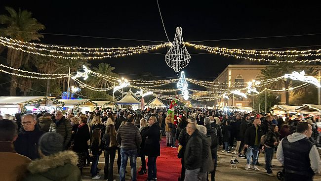 Trapani, dopo anni si torna a respirare aria natalizia