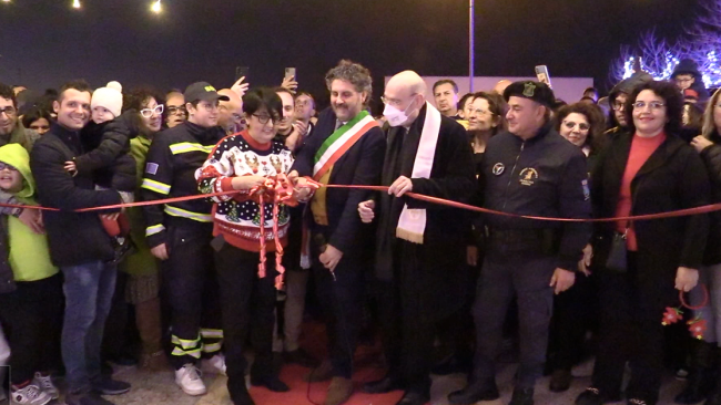 Petrosino, accensione dell’albero e inaugurazione del Villaggio di Natale
