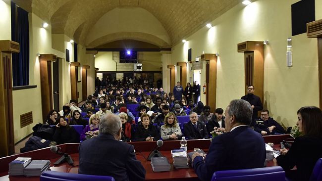 Marsala: una giornata di educazione civica per i neo-maggiorenni con il sindaco Grillo e il sen. La Loggia