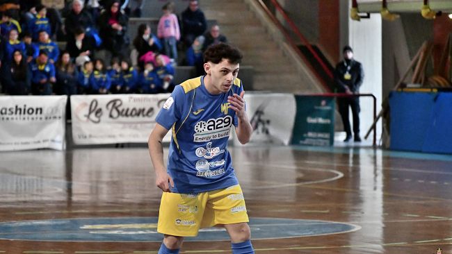 Asd Futsal Mazara 2020, permanenza in gialloblu per il giocatore mazarese Michele Novara